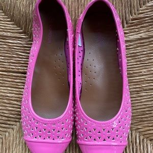 L’AMOUR size 4 pink girls flats